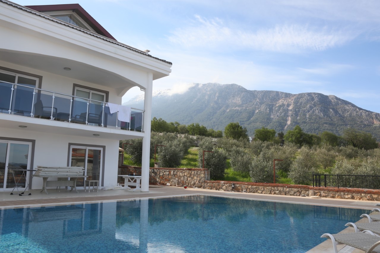 Dernish Villa 4 Yatak Odalı